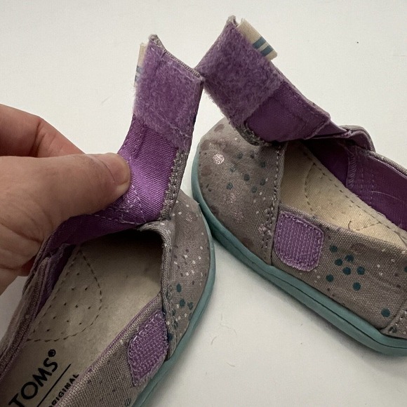 Toms Tiny Alpargata Slip-on Classics Gray Metallic Dot Canvas Toddler Kid T4 - Picture 9 of 12